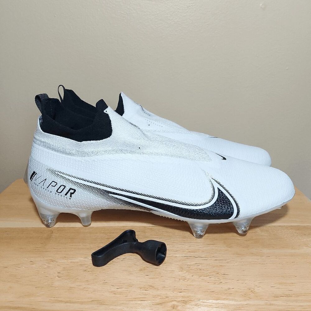 Nike Vapor Edge Elite 360 Flyknit Detachable Football Cleats White Black 13.5